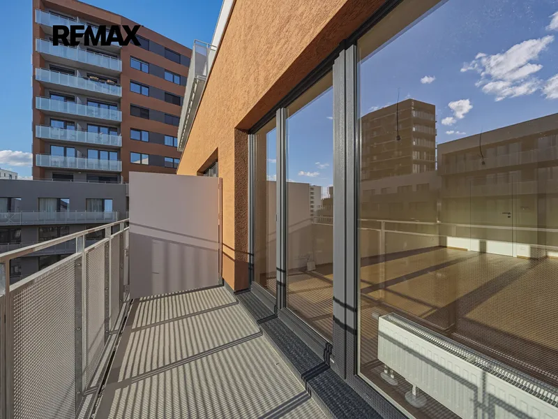 Prodej bytu 1+kk v osobním vlastnictví 37 m², Praha 9 - Vysočany